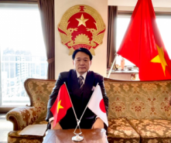 Giáo sư Nagato Natsume được nhận danh hiệu công dân Đồng Khởi Danh Dự Bến Tre